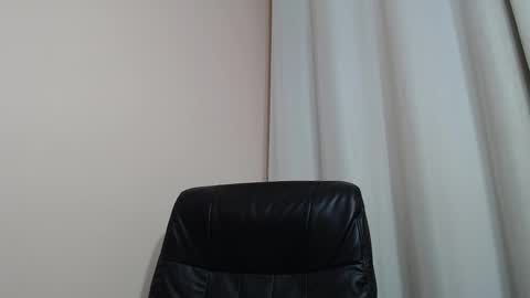 saradorj92 online show from 01/16/26, 02:37