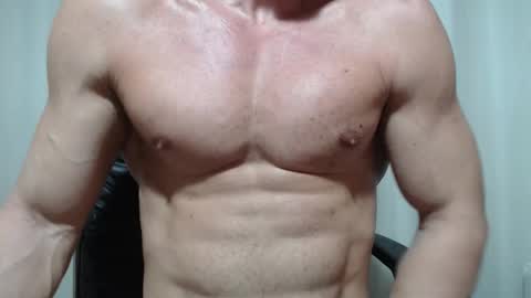 saradorj92 online show from 03/26/26, 11:54