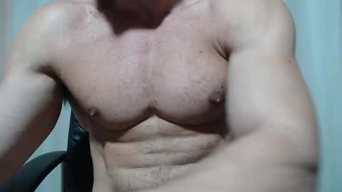 saradorj92 online show from 04/25/26, 06:38