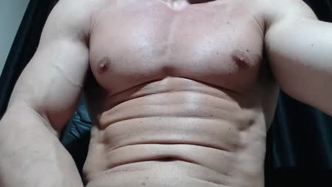 saradorj92 online show from 06/05/26, 01:56