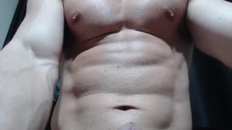 saradorj92 online show from 06/30/26, 12:00