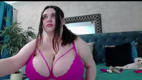 saraelise online show from 05/19/26, 05:19