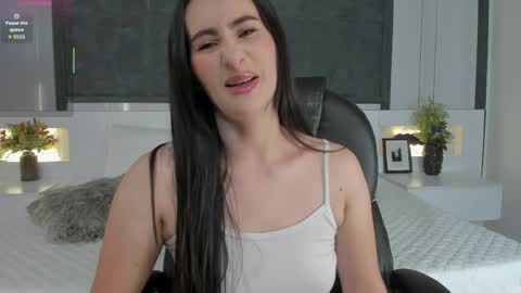  Sara Gomez  online show from 04/05/26, 12:57