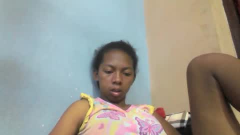 Snapshot of sarah146341 chatting on 04/23/26, 06:43 sarah146341 online show from 04/23/26, 06:43