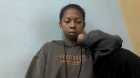 Snapshot of sarah146341 chatting on 05/27/26, 04:42 sarah146341 online show from 05/27/26, 04:42