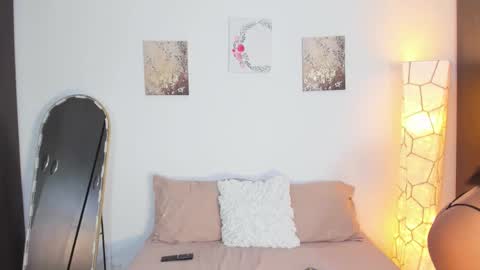 sarah  cinnamon online show from 03/05/26, 07:21