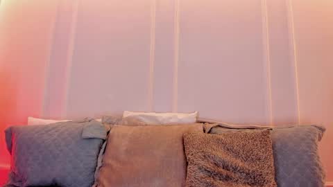 Snapshot of sarah_bonneth chatting on 06/05/26, 11:27 Sarah Bonneth online show from 06/05/26, 11:27