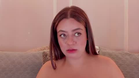 Snapshot of sarah_bonneth chatting on 07/08/26, 11:58 Sarah Bonneth online show from 07/08/26, 11:58
