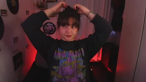 Snapshot of sarah_cuteeyes chatting on 03/29/26, 11:05 Sara online show from 03/29/26, 11:05