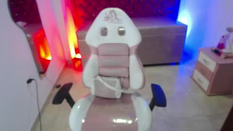 Sara online show from 09/22/25, 08:44