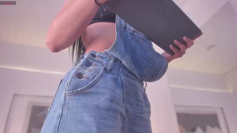       online show from 12/18/24, 07:41