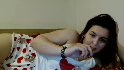 Sarah online show from 03/09/25, 04:00