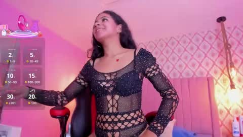 SARAH KEYS  online show from 10/17/25, 03:42