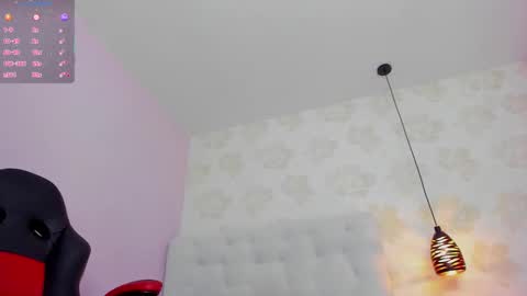 SARAH KEYS  online show from 11/22/25, 03:16