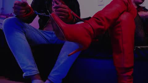 Sarah online show from 03/01/25, 01:11