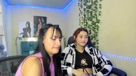 Sarah Ramirez online show from 02/06/25, 12:43