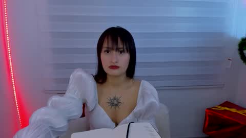 Sarah Ramirez online show from 11/27/25, 03:30