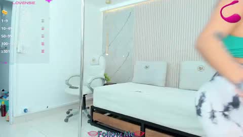 sarah online show from 03/12/25, 06:00