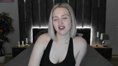 Sarah online show from 12/12/24, 04:15
