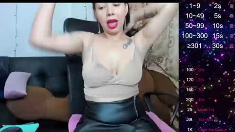 Sarah online show from 02/02/25, 01:08