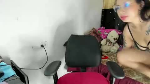 Sarah online show from 10/11/25, 07:51