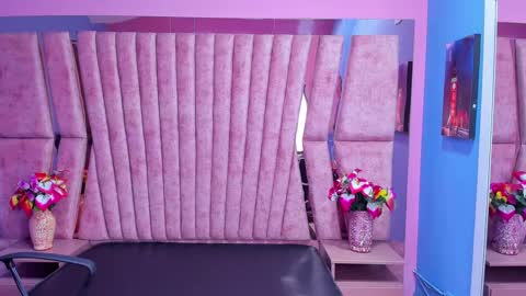 Sarah online show from 01/28/25, 02:21