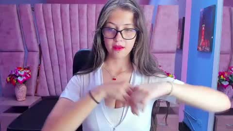 Sarah online show from 01/28/25, 06:28