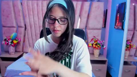 Sarah online show from 02/26/26, 01:54