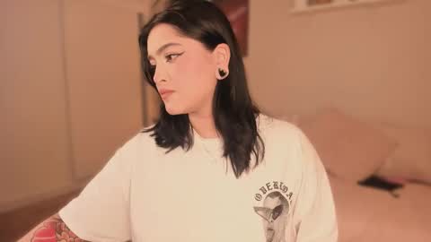   online show from 10/24/25, 06:10