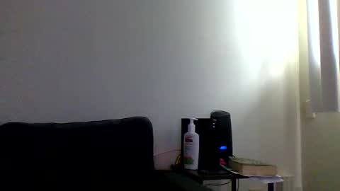 Snapshot of sarahbear642 chatting on 05/27/26, 10:51 sarahbear642 online show from 05/27/26, 10:51