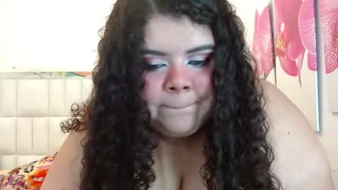 SarahBowiie online show from 11/12/25, 10:09