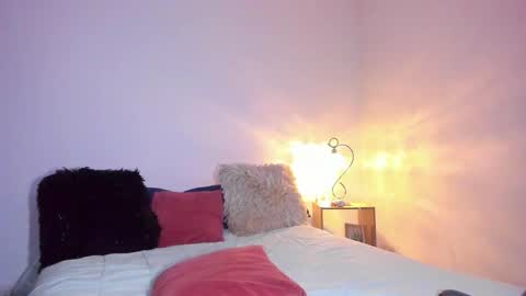 Sarah and Erik online show from 11/06/25, 03:07