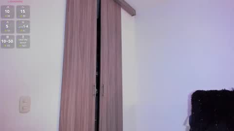 Sarah and Erik online show from 11/22/25, 11:15