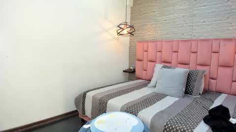 Sarah Deyvis online show from 03/04/25, 05:13