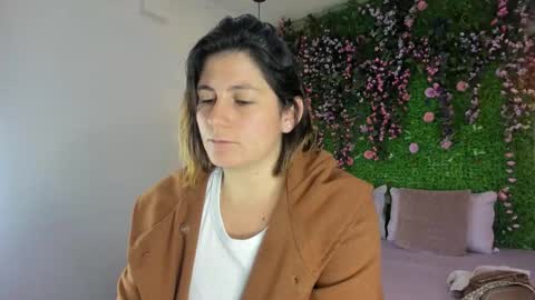 Sarah Deyvis online show from 02/23/26, 02:14