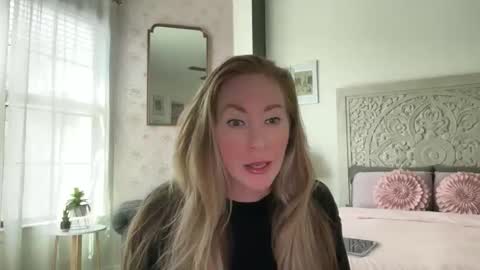 Sarah online show from 05/06/26, 06:13