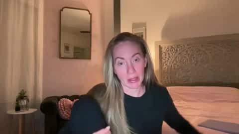Sarah online show from 05/12/26, 05:15