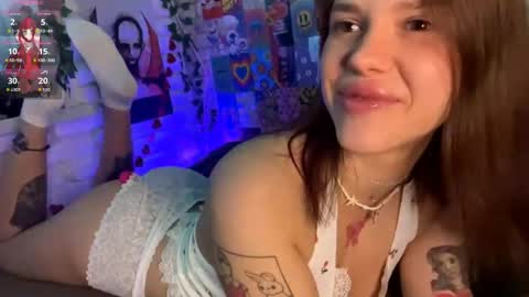 Sarah online show from 05/02/26, 01:21