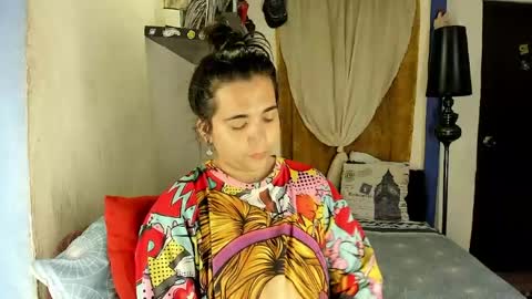  SARAHJEY     online show from 05/10/26, 05:40