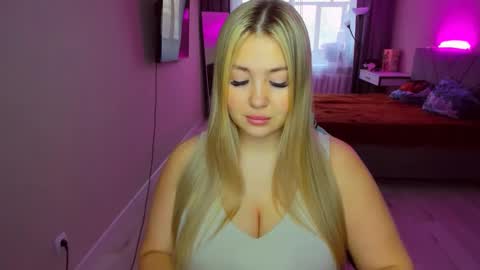 Sarah online show from 04/13/26, 12:32