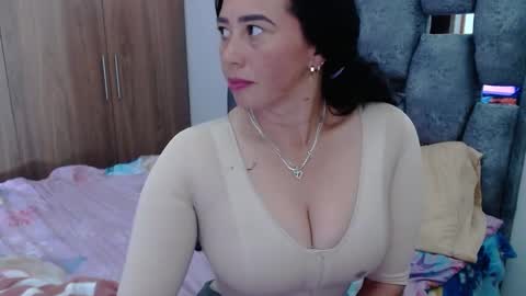 Lia online show from 01/20/25, 09:11