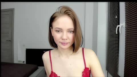 sarahphyllis online show from 12/27/24, 09:00