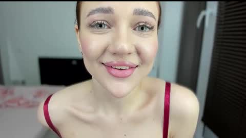 sarahphyllis online show from 02/17/25, 06:59