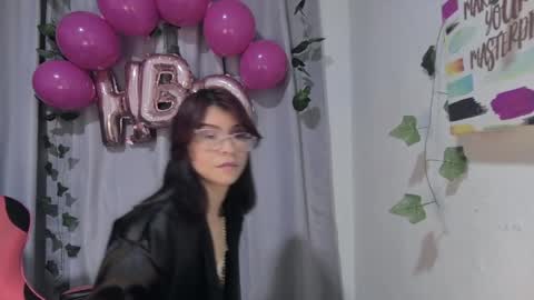Sarah  online show from 05/15/26, 03:41