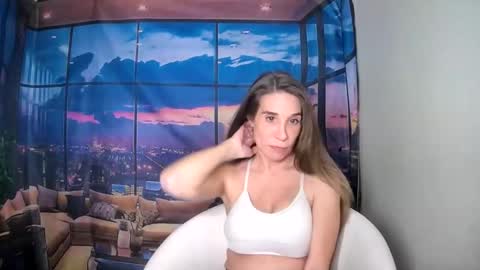 SarahStarr online show from 12/21/25, 11:06