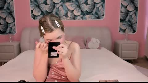 sarahwantslove online show from 04/09/26, 06:02