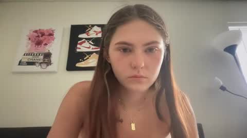 Snapshot of sarahxaoliver1 chatting on 06/30/26, 03:13 SarahxOliver online show from 06/30/26, 03:13