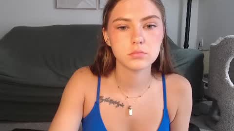 Snapshot of sarahxaoliver1 chatting on 07/08/26, 02:21 SarahxOliver online show from 07/08/26, 02:21