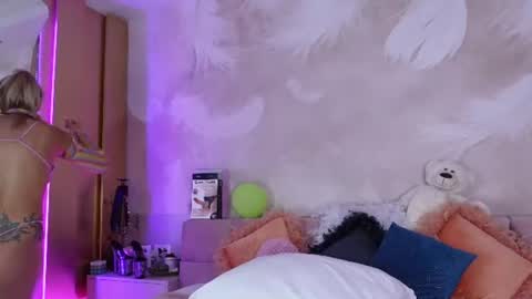 Jenny online show from 07/02/26, 03:56