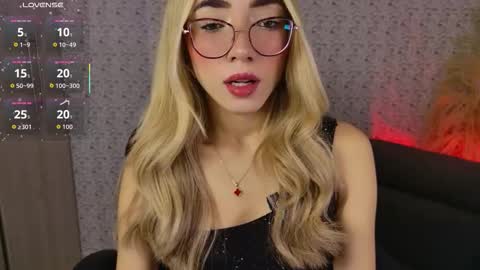 Sara jones   online show from 03/02/26, 11:17